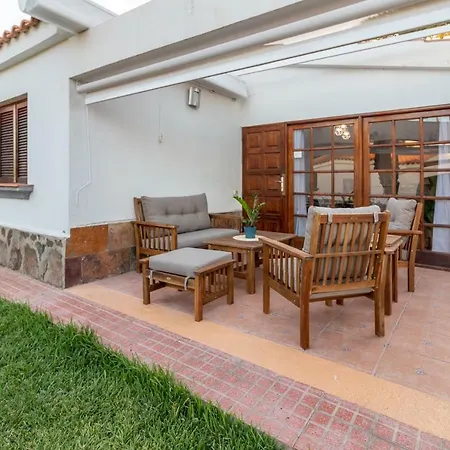 בית נופש Flatguest Yaiza